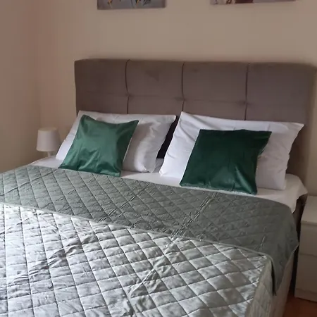 Nina Врнячка-Баня